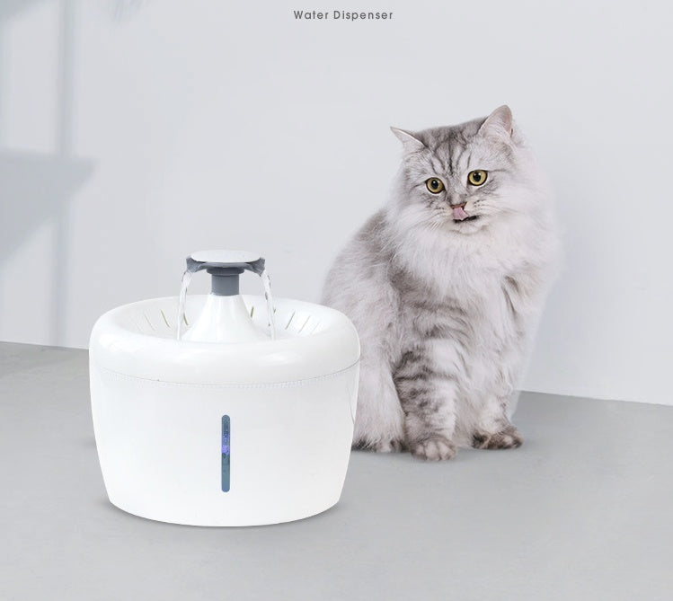 Universal water dispenser for pets